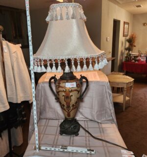 g186- Vase Table Lamp