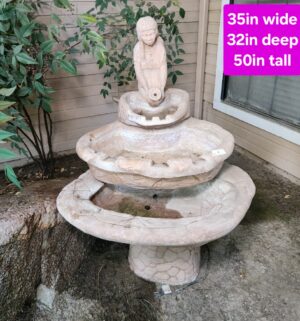 h4- Very Large 4 Piece Water Fountain. Excellent Condition