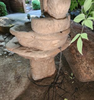 h4- Very Large 4 Piece Water Fountain. Excellent Condition - Image 4