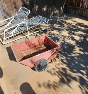 h7- Vintage Garden Wagon