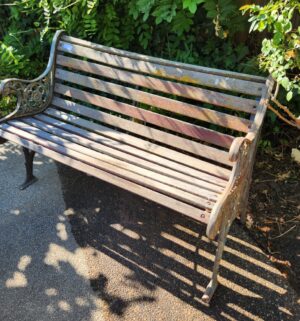 h9- Vintage Patio Bench. Very Weathered - Image 3