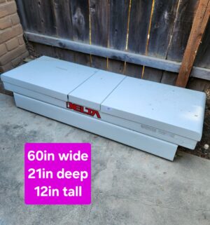 h28- Delta Truck Tool Box. Unlocked. No key