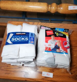 h46- Socks Size 8-12