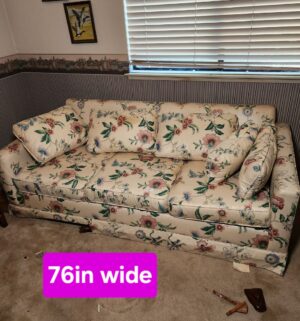 h58- Vintage Sofa Bed