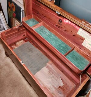h71- Art deco era lane cedar chest - Image 3