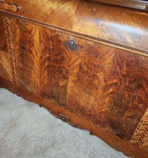 h71- Art deco era lane cedar chest - Image 6