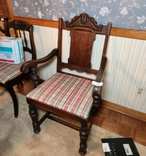 h85- Antique Arm Chair