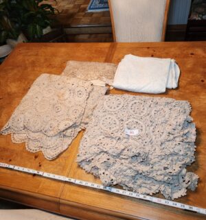 h91- Antique Knitted Table cloths