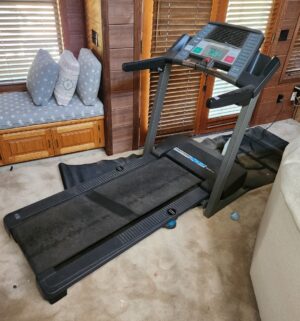 h122- Pro-Form XP 550E. Treadmill. Fully Tested/works