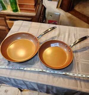 h147- Gotham Pro Skillets