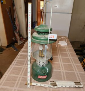 h178- vintage coleman lantern