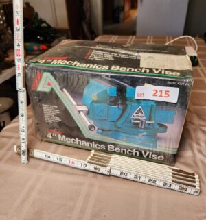 h215- Mechanics 4 inch bench vise. Sealed box