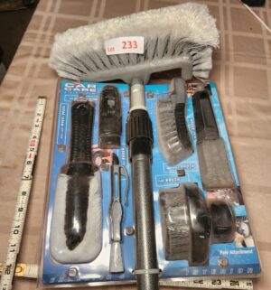 h233- Car Brush Kit