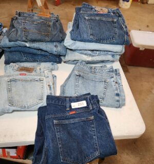 h255- Mens Jeans 36 waist