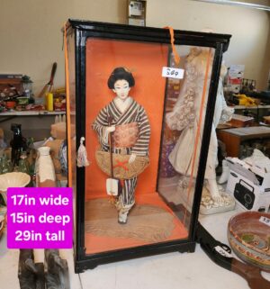 h369- Large Vintage Japanese Geisha Doll w/ Glass Case