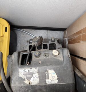 j3- Clean Force 1300 PSI Pressure Washer with tips - Image 4