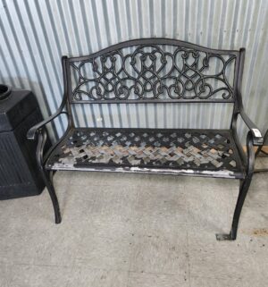 j39- Black metal bench - Image 1
