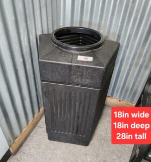 j40- Plastic Trash Can - Image 1