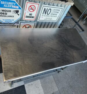 j52- Stainless Steel Prep Table. 4ft - Image 3