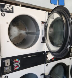 j60- American Dryer Corp 333D ADC Stack Dryer. No Panel or Coin Slot Keys - Image 4