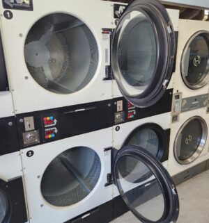 j62- American Dryer Corp 333D ADC Stack Dryer. No Panel or Coin Slot Keys - Image 3