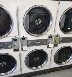 j65- Huebsch HTT45 Stack Dryer. No Panel or Coin Slot Keys. No Heat Sign - Image 1