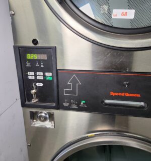 j68- Speed Queen STT3ON Stack Dryer. No Panel or Coin Slot Keys. No Heat Sign for 1 unit. - Image 2