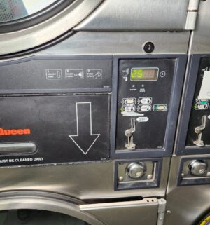 j69- Speed Queen STT3ON Stack Dryer. No Panel or Coin Slot Keys. - Image 3