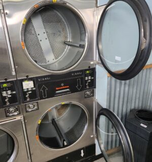 j70- Speed Queen STT3ON Stack Dryer. No Panel or Coin Slot Keys. Out of Order sign on 1 unit - Image 4
