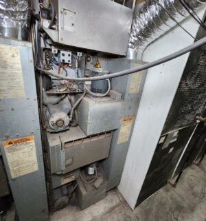 j61- American Dryer Corp 333D ADC Stack Dryer. No Panel or Coin Slot Keys. Out of Order Sign. - Image 6
