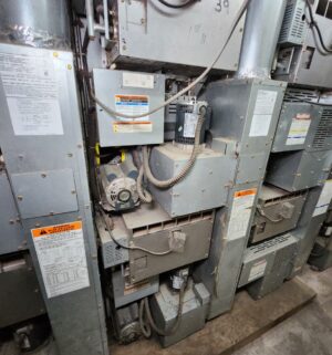 j66- Huebsch HTT45 Stack Dryer. No Panel or Coin Slot Keys - Image 6
