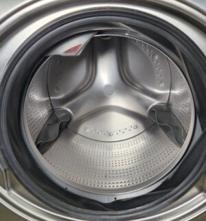 j76- Speed Queen Commercial Front Load Washer. No Panel or Coin Slot Keys. - Image 5