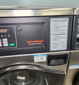 j78- Speed Queen Commercial Front Load Washer. No Panel or Coin Slot Keys. Out of Order Sign - Image 3