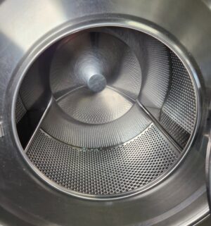 j81- Continental Girbau Commercial Front Load Washer. No Panel or Coin Slot Keys. - Image 5