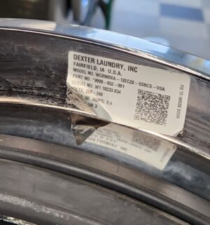 j84- Dexter Commercial Washer. T-900. 6 Load. No Panel or Coin Slot Keys. - Image 6