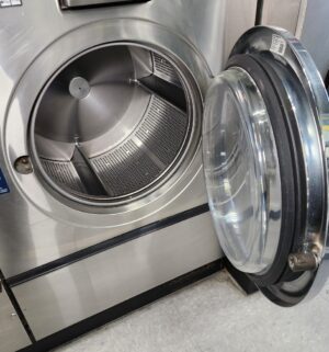 j85- Dexter Commercial Washer. T-900. 6 Load. No Panel or Coin Slot Keys. Top Panel Open Out of Order Sign - Image 4