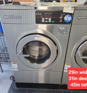 j88- Speed Queen Commercial Washer Model SCT030. No Panel or Coin Slot Keys. Out of Order Sign. - Image 1
