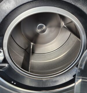j89- Speed Queen Commercial Washer Model SCT030. No Panel or Coin Slot Keys - Image 4