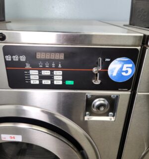 j94- Speed Queen Commercial Washer Model SCT030. No Panel or Coin Slot Keys - Image 2
