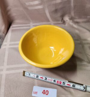 L40- Bauer Pottery yellow Ringware mixing bowl. - Image 2