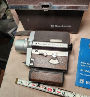 L90- Bell & Howell Autoload 309 - Image 2