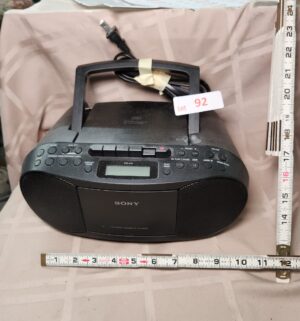 L92- Sony CD/MP3 Stereo - Image 1