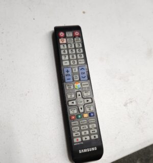 L128- Samsung 55 inch Smart TV w/ Remote - Image 2