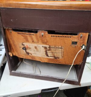 L147- Grundig Majestic 7005 Radio/Phono Receiver. Radio. Stereo. Speakers work. Record Player Spins. GREAT SOUND! - Image 9