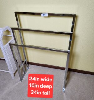 m29- Metal Quilt Rack