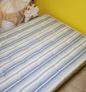 m34- Vintage Full Bed w/ Frame - Image 3