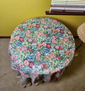 m36- Craft Table - Image 2