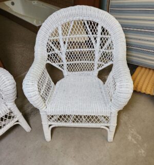 m44- Wicker Patio Set. Bench, 2 Chairs, 2 Tables. Great Shape - Image 4