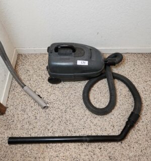 m47- Kenmore Canister Vacuum - Image 1