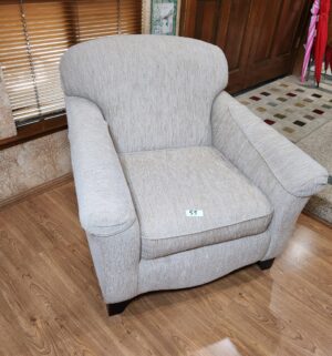 m55- Bassett Arm Chair. Great Shape - Image 1